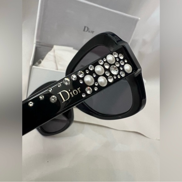 Dior Brilliance F~ Black with Bold Embellishments Exquisite Condition with Box - Picture 1 of 10